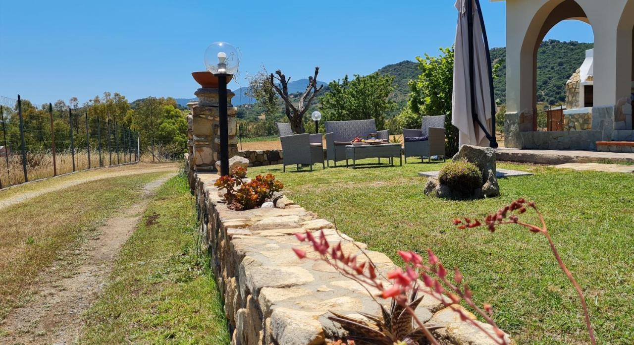 House Castiadas Tra Mare E Montagna Exterior photo